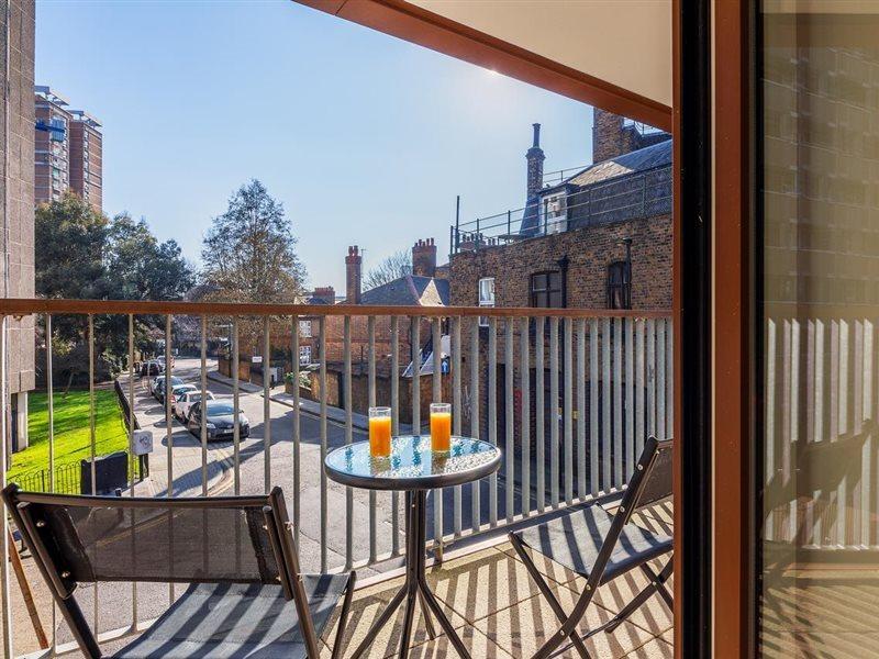 Modern Close To Colombia Road Market Londres